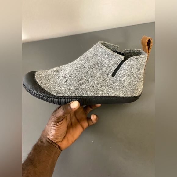 Huckberry Gray and Black Men's Loafers - Picture 7 of 14